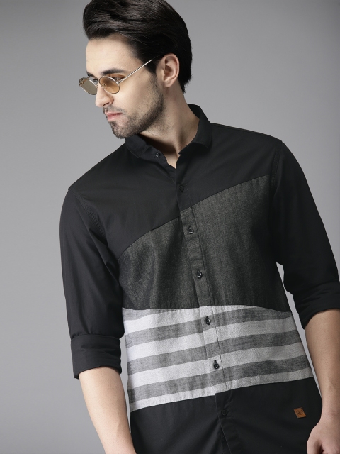 

Campus Sutra Men Black & Grey Standard Regular Fit Striped Casual Shirt
