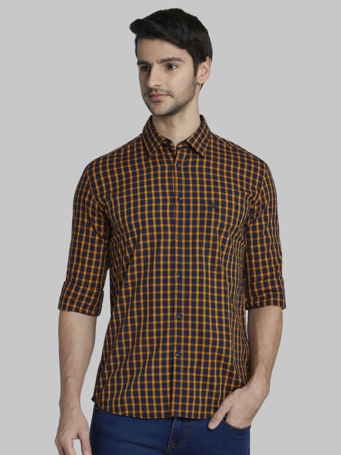 

Parx Men Navy Blue & Yellow Slim Fit Checked Casual Shirt