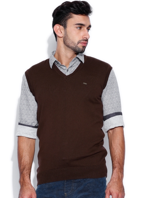 

Locomotive Brown Sleeveless Sweater