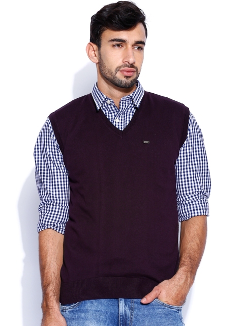 

Locomotive Burgundy Sleeveless Sweater