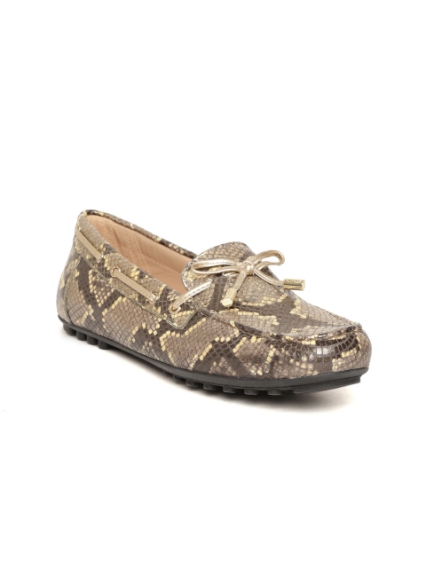 

Geox Women Grey & Beige Textured Leather Ballerinas