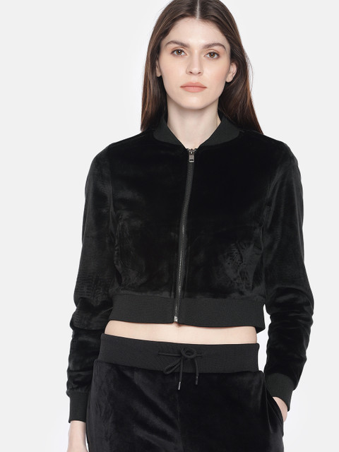 

HERE&NOW Women Black Solid Crop Sweatshirt