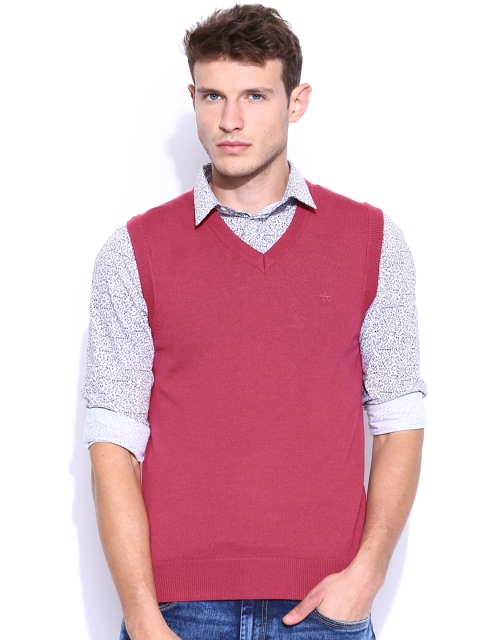 

Arrow Sport Red Woollen Sleeveless Sweater