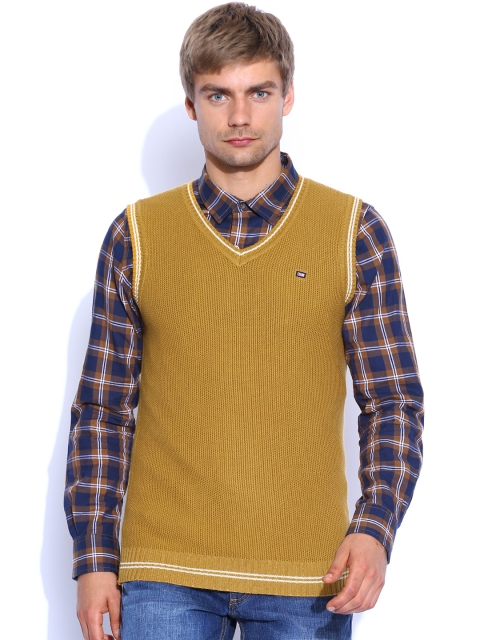 

Arrow Sport Mustard Yellow Sleeveless Sweater