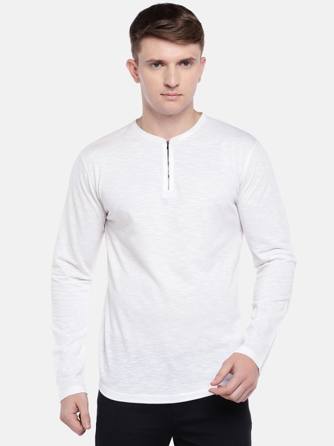 

Killer Men White Solid Round Neck T-shirt