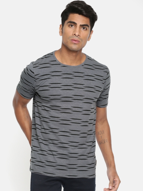 

Lee Cooper Men Grey Striped Round Neck T-shirt