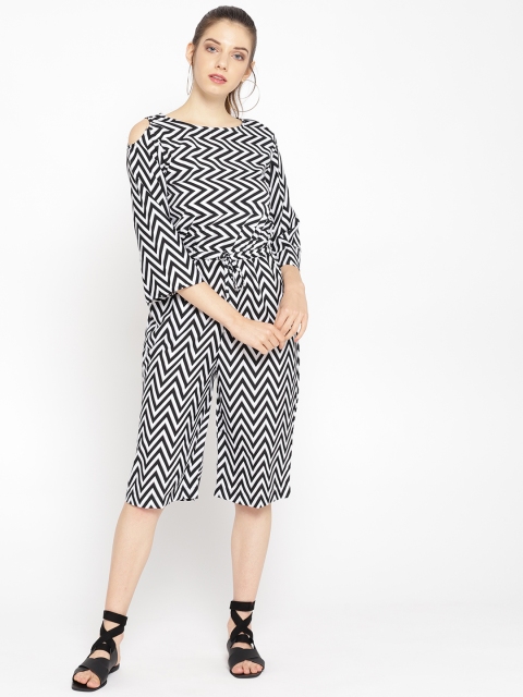 

Cottinfab Women Black & White Chevron Print Capri Jumpsuit