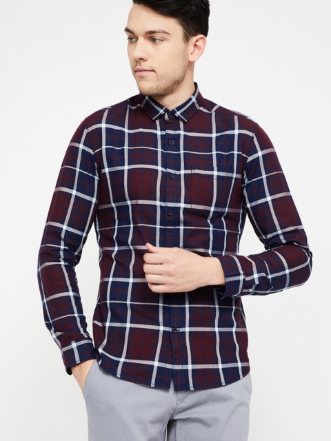 

Fame Forever by Lifestyle Men Burgundy & Navy Blue Slim Fit Checked Casual Shirt