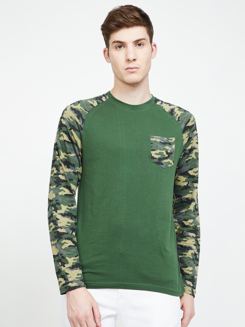 

Fame Forever by Lifestyle Men Green Solid Round Neck T-shirt