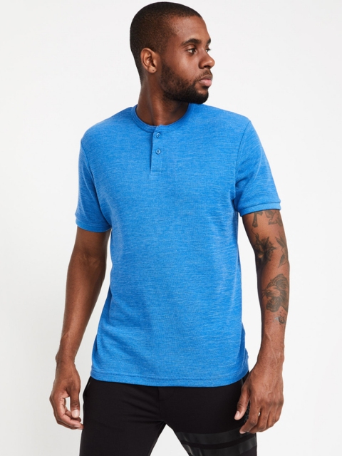 

Fame Forever by Lifestyle Men Blue Solid Henley Neck T-shirt