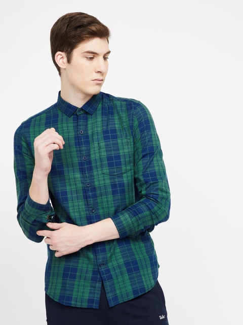 

Fame Forever by Lifestyle Men Green & Blue Slim Fit Checked Casual Shirt