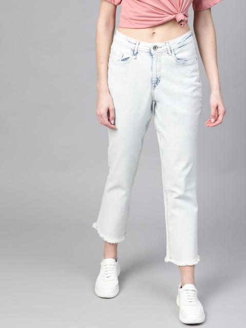 

Roadster Women Off-White Straight Fit Mid-Rise Clean Look Stretchable Cropped Jeans
