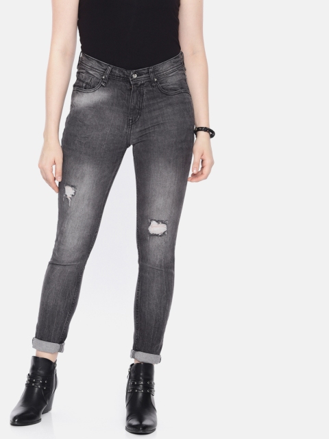 

Roadster Women Black Skinny Fit Mid-Rise Mildly Distressed Stretchable Jeans