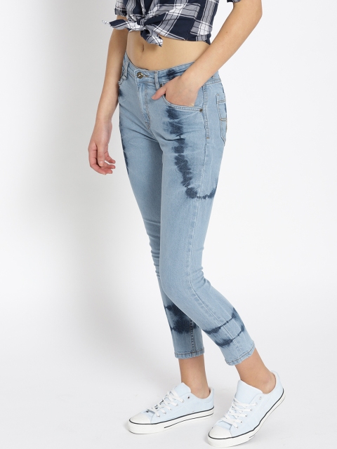 

Roadster Women Blue Skinny Fit Mid-Rise Clean Look Bleached Stretchable Cropped Jeans