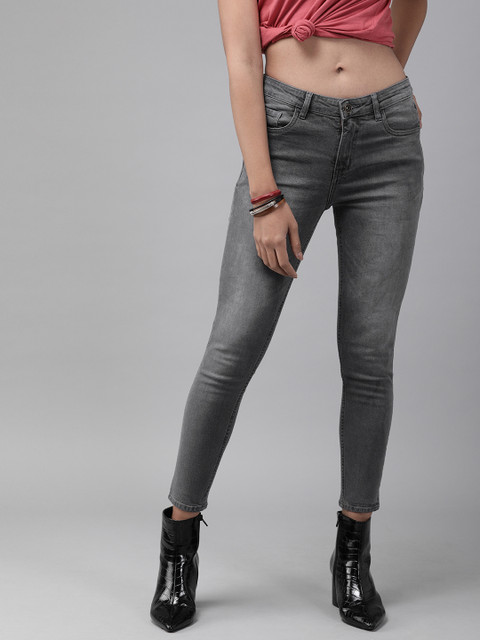 

The Roadster Lifestyle Co Women Grey Skinny Fit Mid-Rise Clean Look Stretchable Cropped Jeans