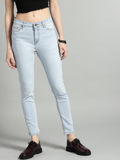 

The Roadster Lifestyle Co Women Blue Regular Fit Mid-Rise Clean Look Stretchable Jeans