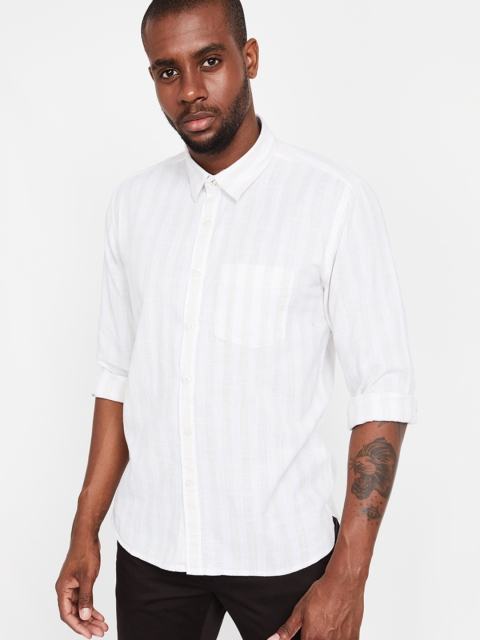 

CODE by Lifestyle Men Beige & White Regular Fit Striped Casual Shirt