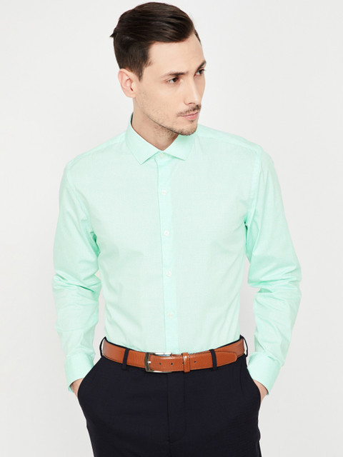 

CODE by Lifestyle Men Green Slim Fit Solid Formal Shirt