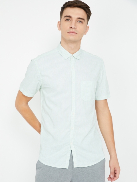 

CODE by Lifestyle Men Green Regular Fit Striped Casual Shirt