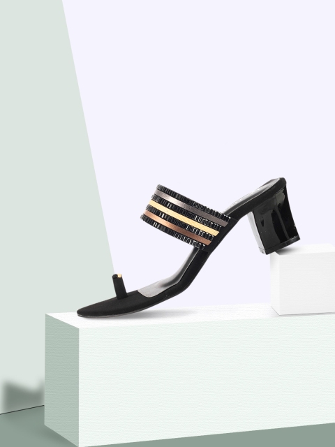 

Metro Women Black Solid Sandals