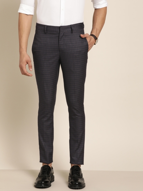 

INVICTUS Men Navy Blue & Purple Slim Fit Checked Regular Trousers