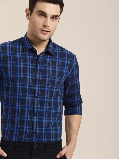 

INVICTUS Men Black & Blue Slim Fit Checked Smart Casual Shirt