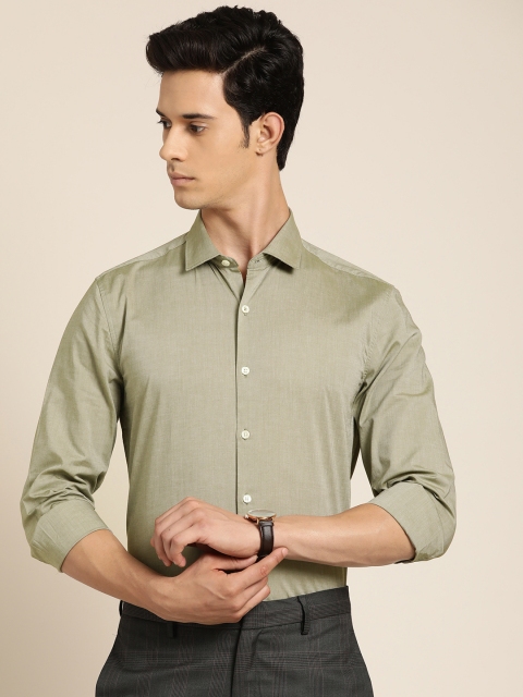 

INVICTUS Men Olive Green Slim Fit Solid Casual Shirt