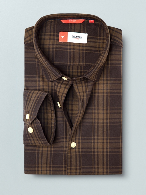 

INVICTUS Men Brown Slim Fit Checked Casual Shirt