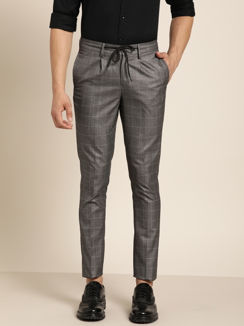 

INVICTUS Men Charcoal Grey & White Slim Fit Checked Formal Trousers