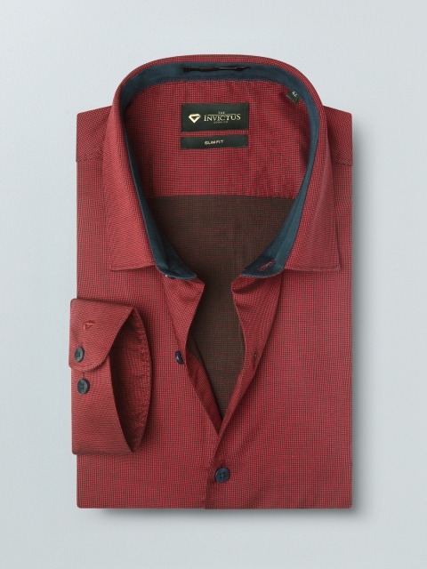 

INVICTUS Men Maroon & Black Slim Fit Solid Formal Supima Cotton Shirt