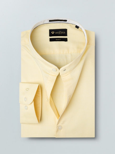 

INVICTUS Men Yellow & White Slim Fit Solid Formal Supima Cotton Shirt