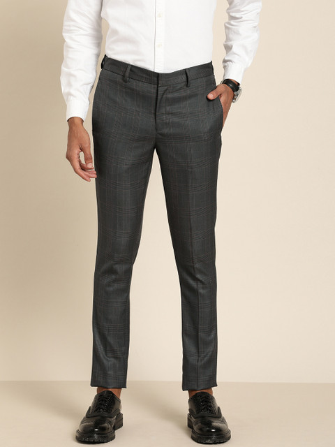 

INVICTUS Men Charcoal Grey Slim Fit Checked Formal Trousers