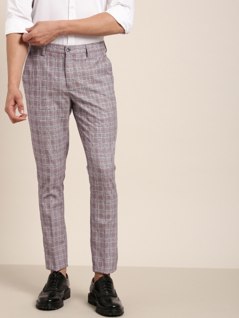 

INVICTUS Men Grey & Black Slim Fit Checked Regular Trousers