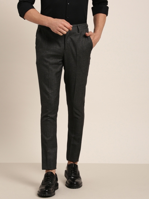 

INVICTUS Men Charcoal Grey Slim Fit Checked Regular Trousers