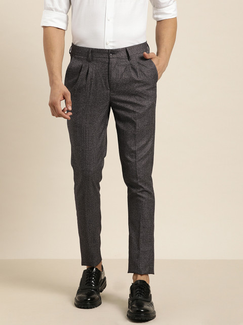 

INVICTUS Men Grey Slim Fit Checked Formal Trousers