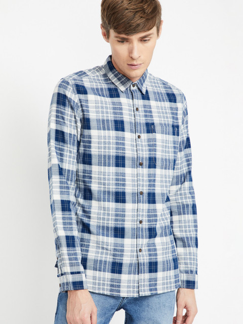 

UCLA Men Navy Blue & White Slim Fit Checked Casual Shirt