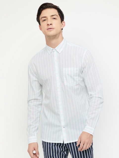 

UCLA Men Green Slim Fit Striped Casual Shirt