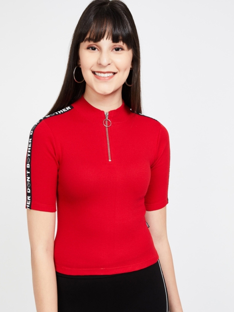 

Smiley World Women Red Solid Turtle Neck T-shirt