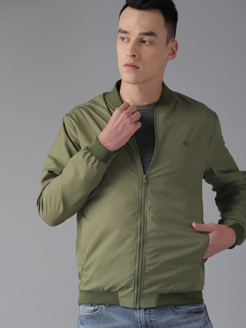 

Roadster Men Green Solid Bomber Jacket