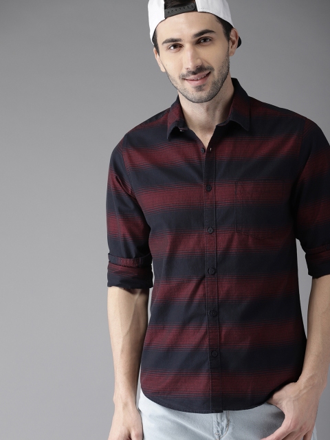 

HERE&NOW Men Maroon & Navy Blue Tailored Fit Striped Casual Shirt