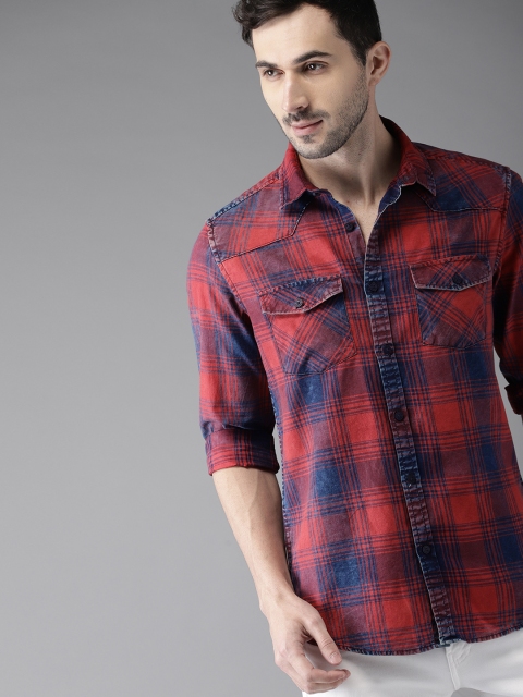 

Moda Rapido Men Red & Navy Blue Slim Fit Checked Casual Shirt