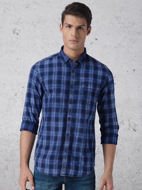 

Ecko Unltd Men Navy Blue Regular Fit Checked Casual Shirt