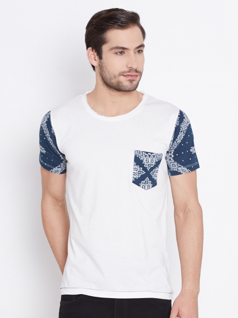 

Evoke 1899 Off-White T-shirt with Printed Detail
