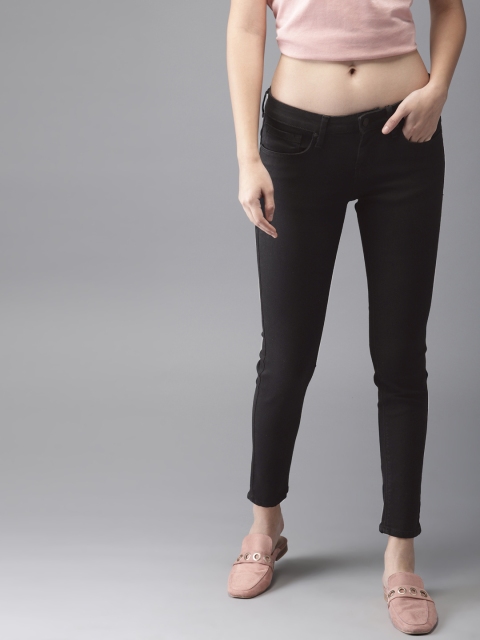

HERE&NOW Women Black Skinny Fit Low-Rise Clean Look Stretchable Cropped Jeans
