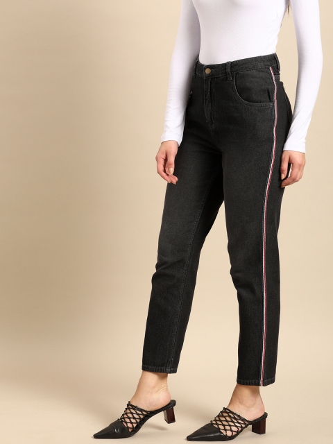 

DressBerry Women Black Boyfriend Fit Mid-Rise Clean Look Ankle Length Jeans