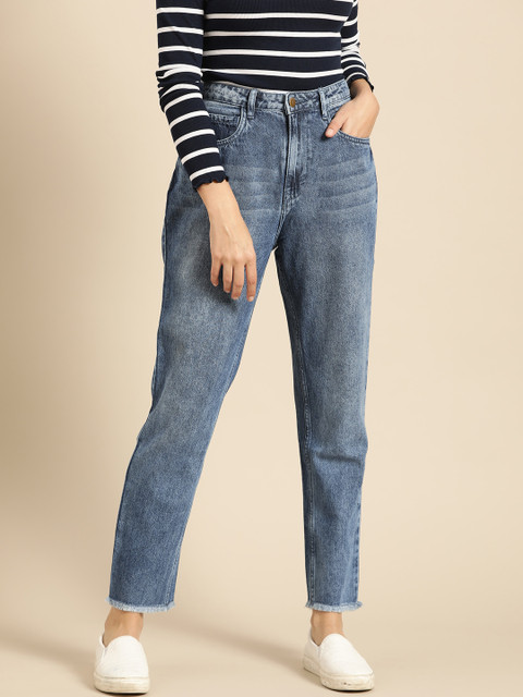 

DressBerry Women Blue Boyfriend Fit Mid-Rise Clean Look Ankle Length Jeans