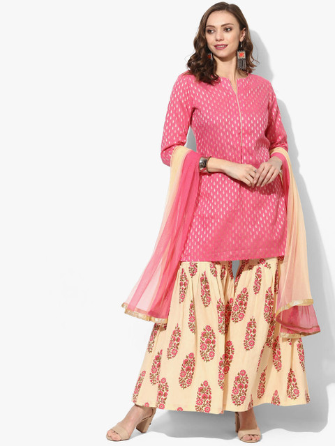 

Sangria Pink & Cream-Coloured Kurta with 3/4th Sleeves Teamed Up With Printed Sharara