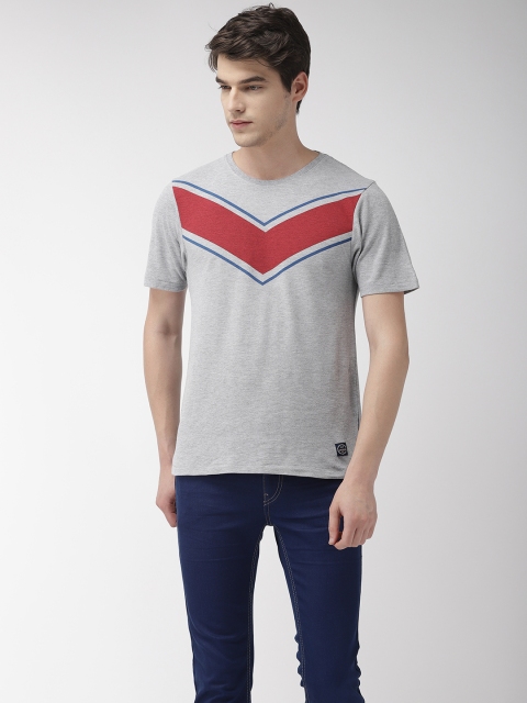 

Flying Machine Men Grey and Red Printed Round Neck T-shirt