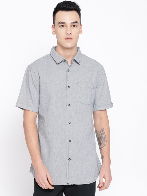 

Sangria Men Grey Slim Fit Self-Striped Casual Shirt
