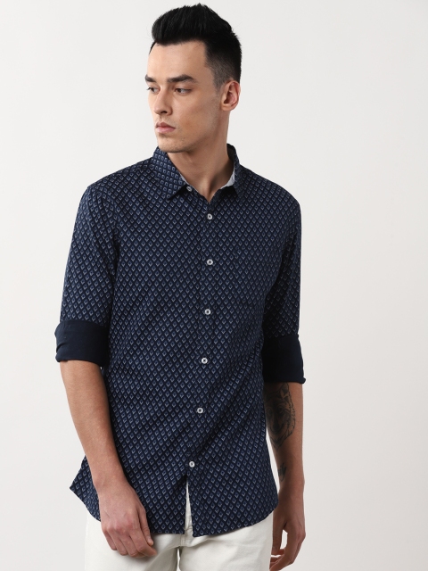 

Sangria Men Navy Blue Slim Fit Printed Casual Shirt